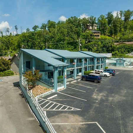 Country Town N' Suites Gatlinburg Exterior foto