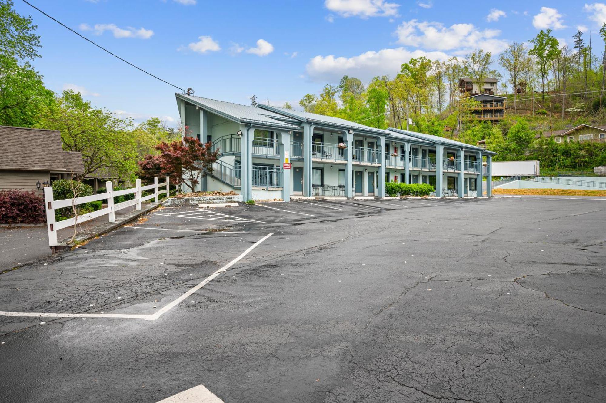 Country Town N' Suites Gatlinburg Exterior foto